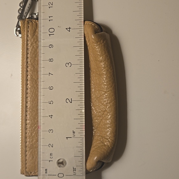 Danier coin purse - Picture 4 of 5